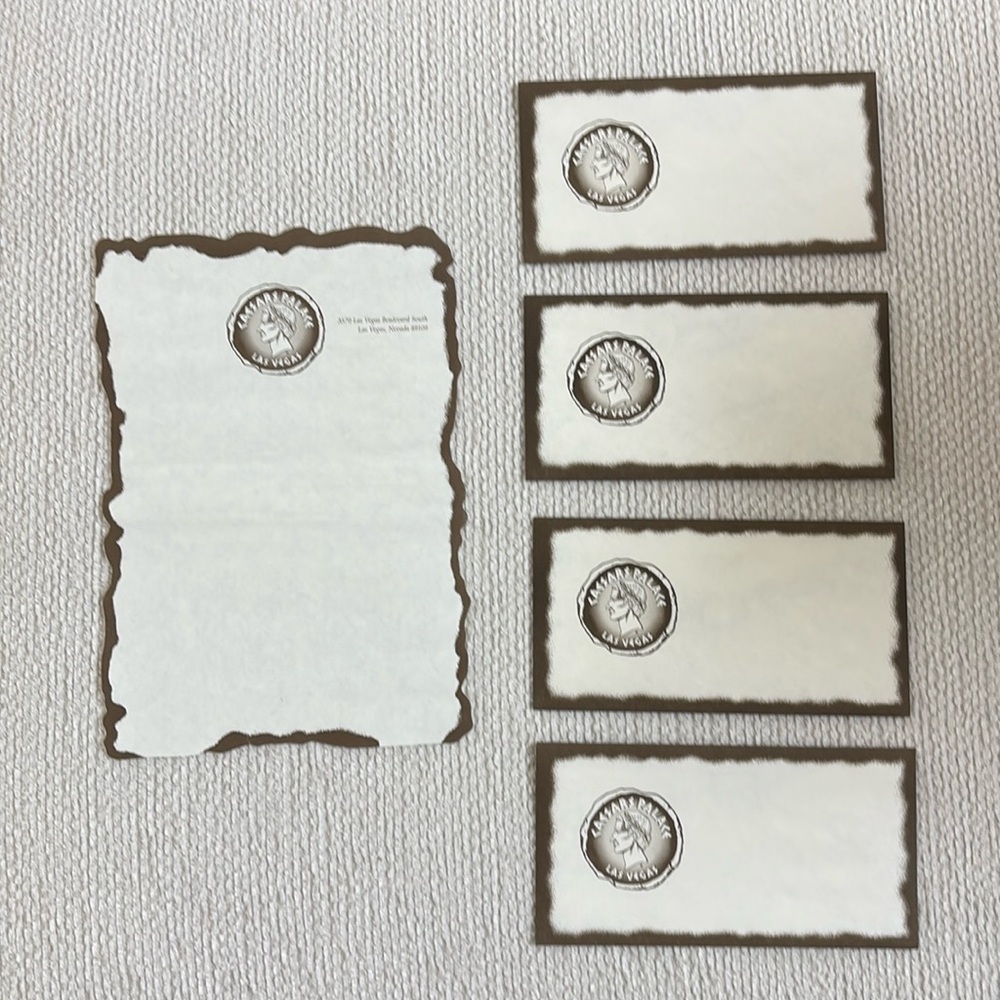 Caesars palace Las Vegas stationery set note paper (1) envelopes (4)